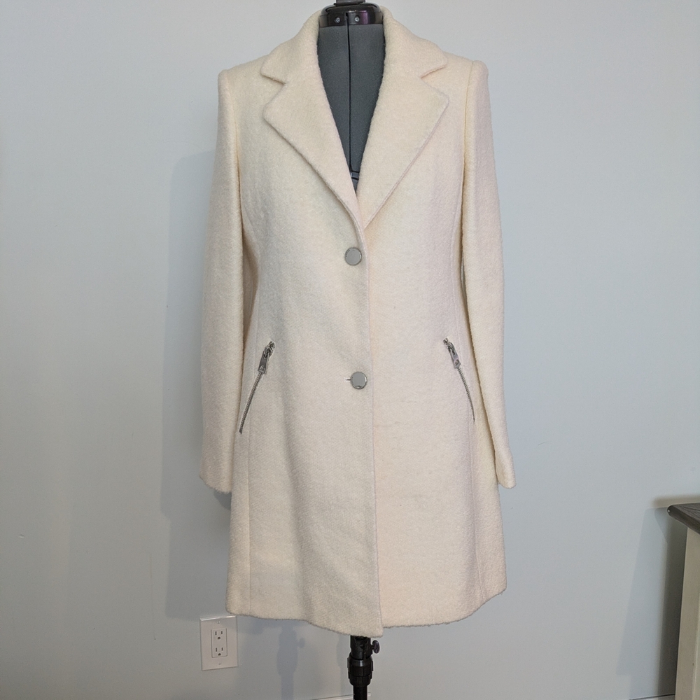 Guess Off-White Teddy JacketBundle 2+ items and save! Open to Offers